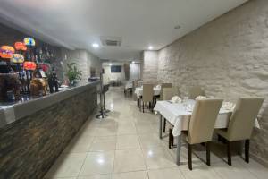 Tandoori House - Indian Restaurant